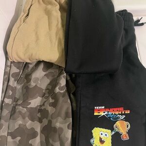 Boy sweatpants lot of 4 size S(6/7)